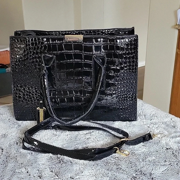 Source Unknown Handbags - NWOT‎ Black Handbag